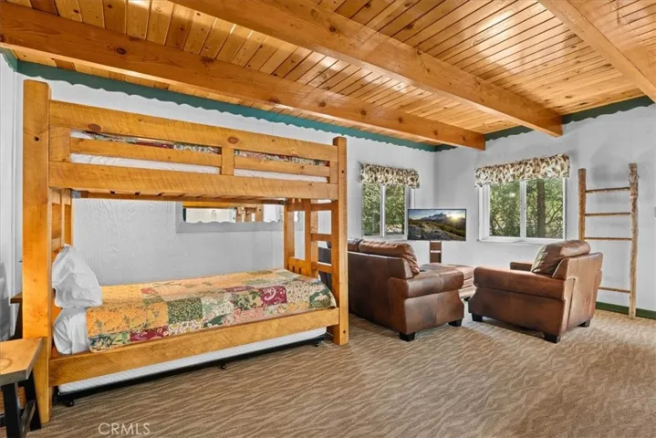 42929 Encino, Big Bear Lake, California 92315