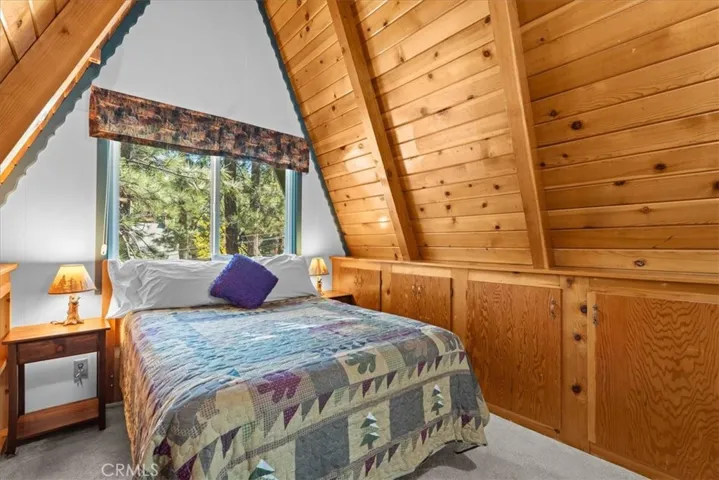 42929 Encino, Big Bear Lake, California 92315