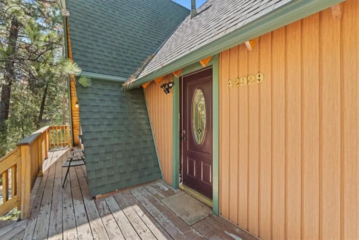 42929 Encino, Big Bear Lake, California 92315