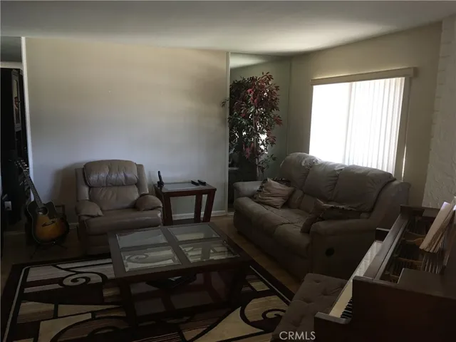 11466 Pinckney, Cypress, California 90630