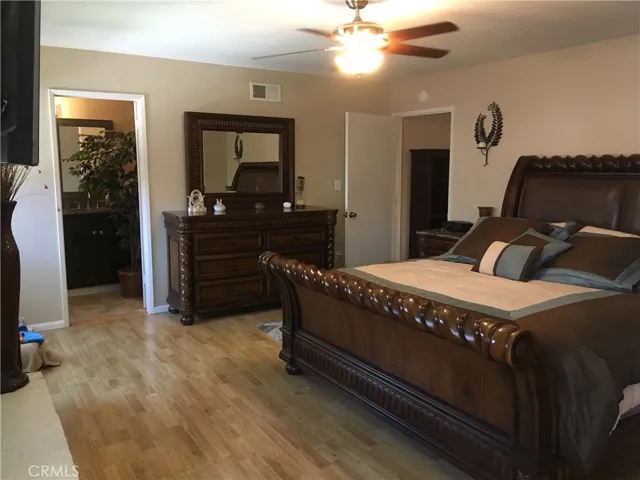 11466 Pinckney, Cypress, California 90630