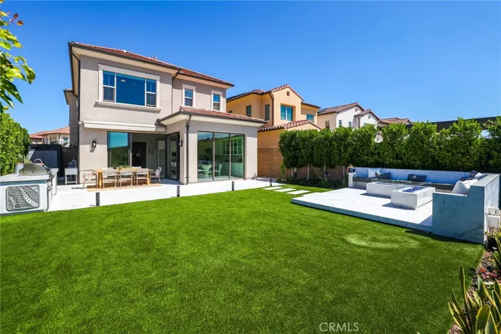 118 Tomahawk, Irvine, California 92618