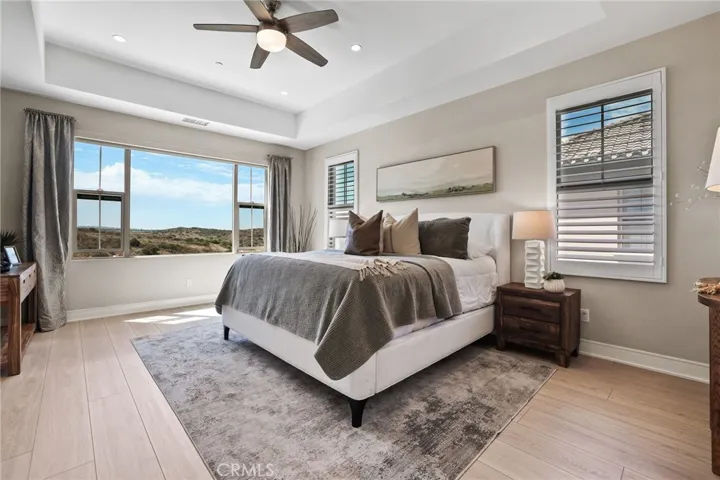 118 Tomahawk, Irvine, California 92618