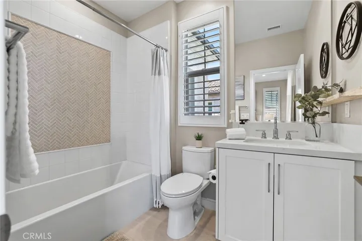 118 Tomahawk, Irvine, California 92618