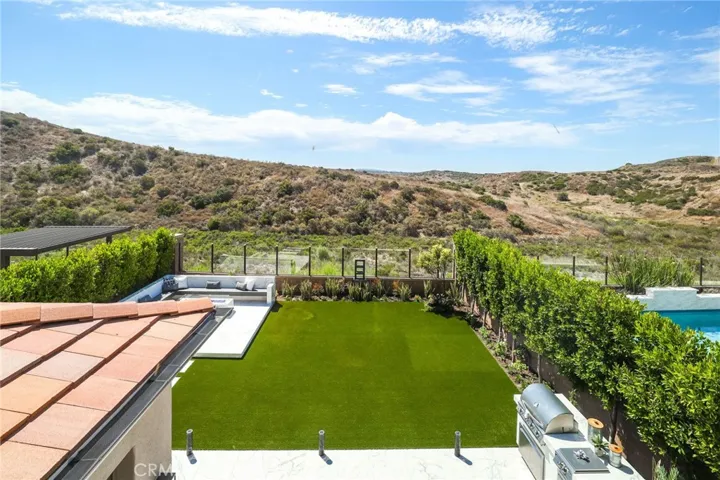 118 Tomahawk, Irvine, California 92618