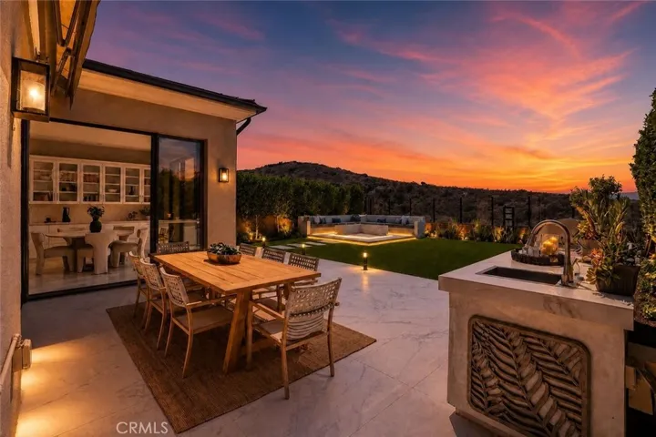 118 Tomahawk, Irvine, California 92618