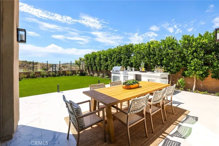 118 Tomahawk, Irvine, California 92618