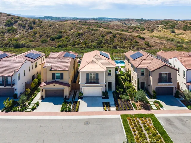 118 Tomahawk, Irvine, California 92618