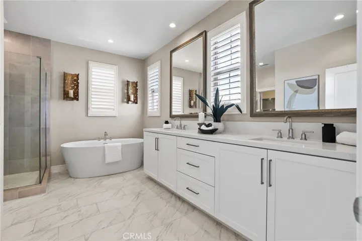 118 Tomahawk, Irvine, California 92618