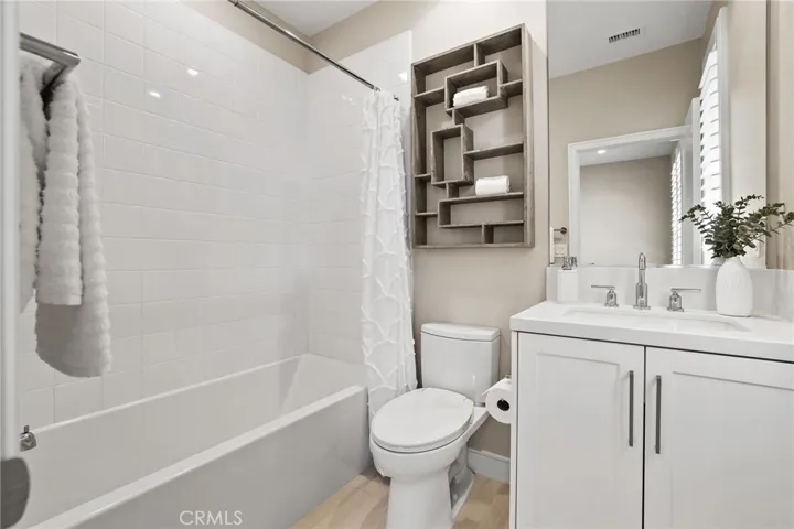 118 Tomahawk, Irvine, California 92618