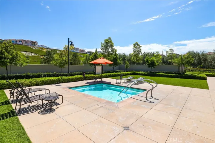 118 Tomahawk, Irvine, California 92618