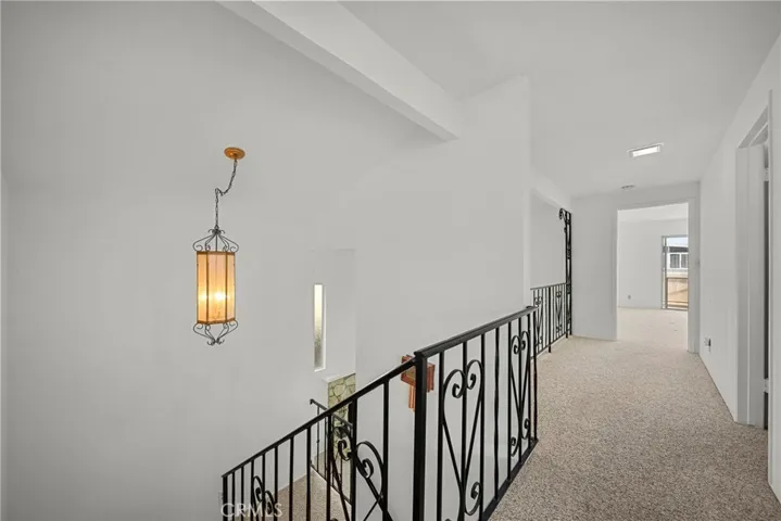 1277 Devon, Ventura, California 93001