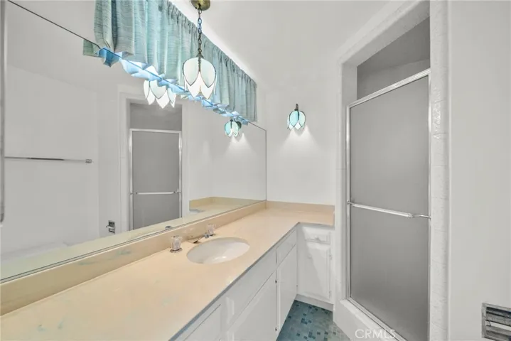 1277 Devon, Ventura, California 93001