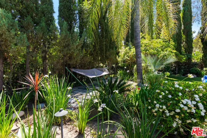 5041 Orrville Avenue, Woodland Hills, California 91367