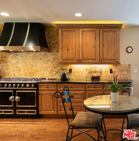 5041 Orrville Avenue, Woodland Hills, California 91367