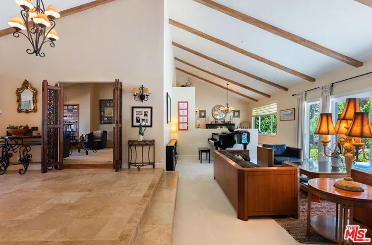 5041 Orrville Avenue, Woodland Hills, California 91367