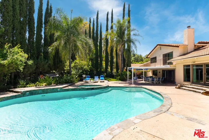 5041 Orrville Avenue, Woodland Hills, California 91367