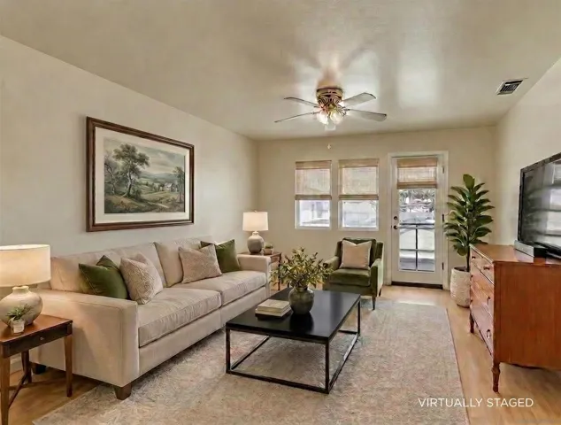https://zimg.paragon.ice.com/ParagonImages/Property/PA/SDMLS/-527309/16/533/400/9261b273d963a2be609f50517ec2c439/3/a1974523555ef3df669ea76a549f9d06/-527309-45f878b0-8d7d-437a-827a-03ef256b979a.JPG