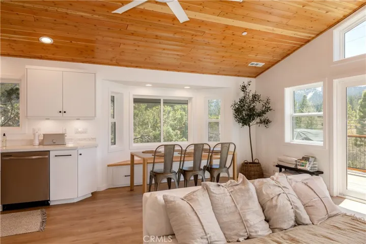 42742 Sonoma, Big Bear Lake, California 92315