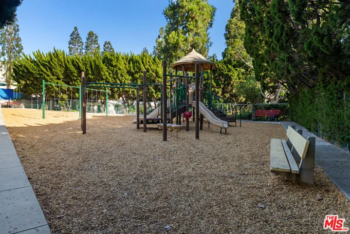 11260 Overland Avenue 26g, Culver City, California 90230