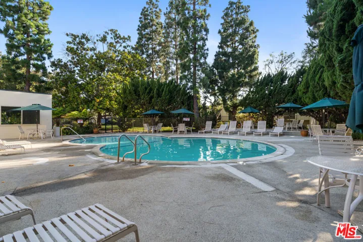 11260 Overland Avenue 26g, Culver City, California 90230