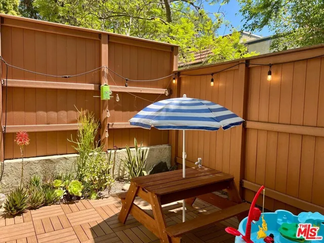 11260 Overland Avenue 26g, Culver City, California 90230