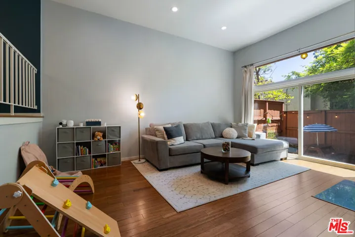 11260 Overland Avenue 26g, Culver City, California 90230