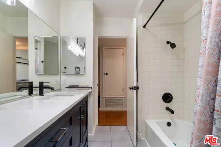 11260 Overland Avenue 26g, Culver City, California 90230