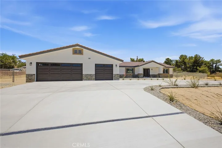 14685 Apple Valley Road, Apple Valley, California 92307