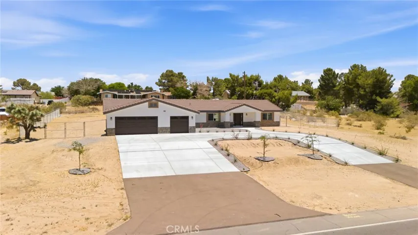 14685 Apple Valley Road, Apple Valley, California 92307