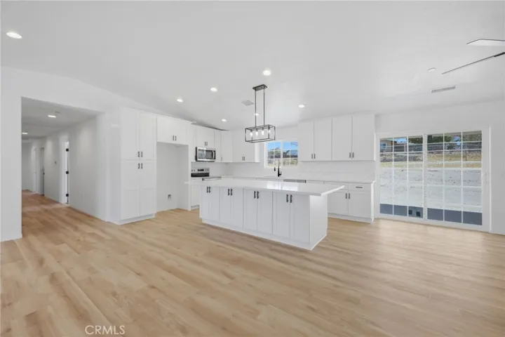 14685 Apple Valley Road, Apple Valley, California 92307