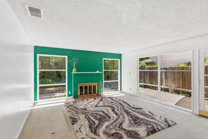 158 Walter Hays Drive, Palo Alto, California 94303