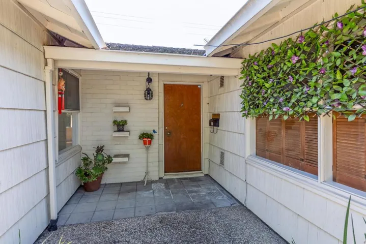 158 Walter Hays Drive, Palo Alto, California 94303