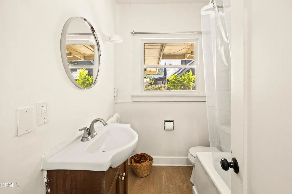 Front Home Full Bath