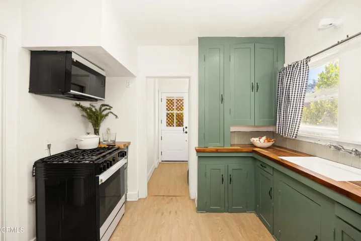 Front Home Kitchen