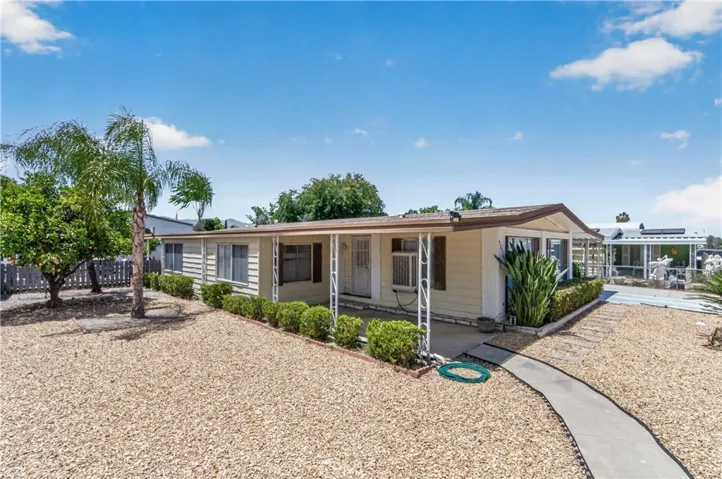 43815 Acacia, Hemet, California 92544
