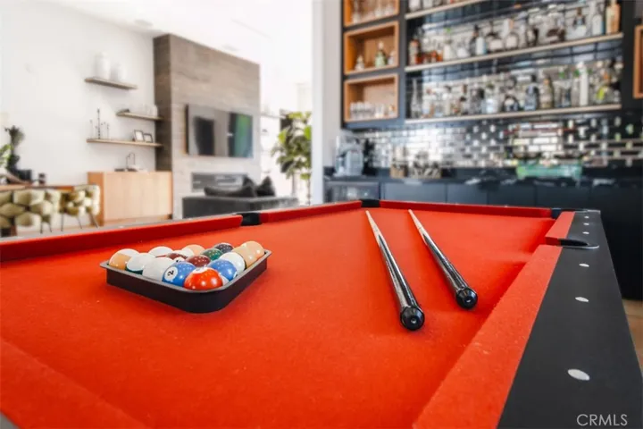 6207 Babcock, North Hollywood, California 91606