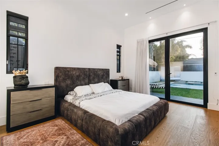 6207 Babcock, North Hollywood, California 91606