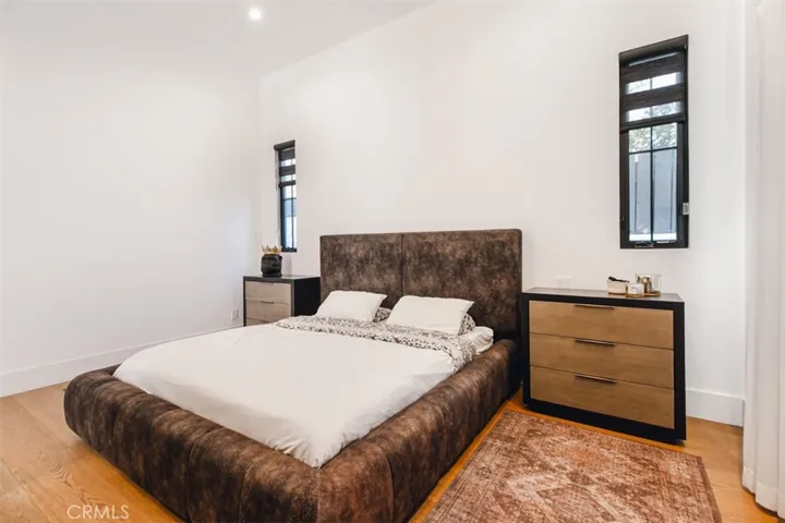 6207 Babcock, North Hollywood, California 91606