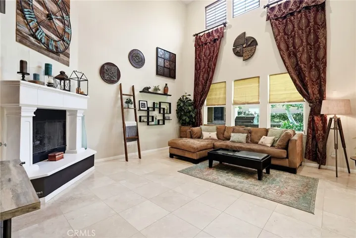 Living room 2