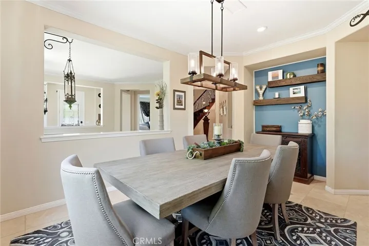 Dining room 2