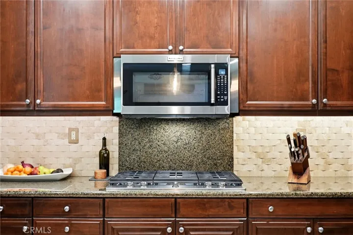 Kitchen 4