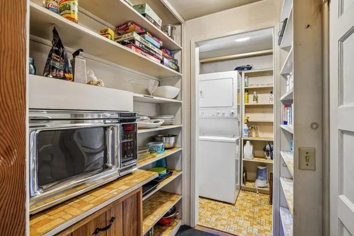 13-web-or-mls-Country Club Dr-S1606-025