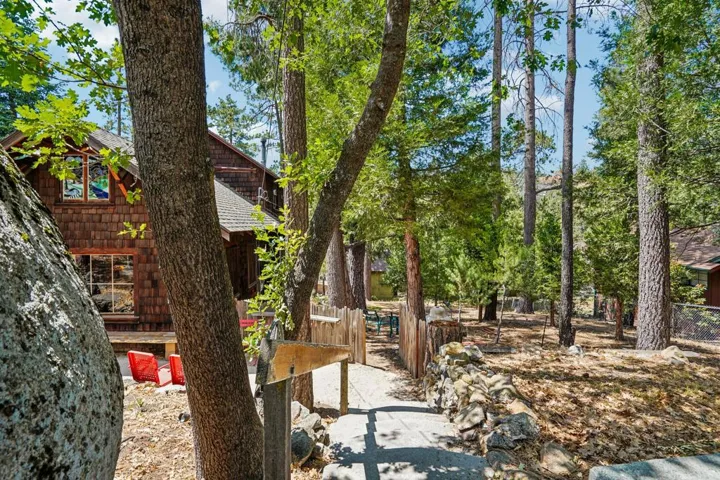 34-web-or-mls-Country Club Dr-S1606-005