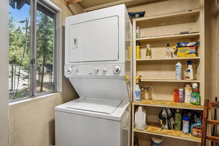 14-web-or-mls-Country Club Dr-S1606-026