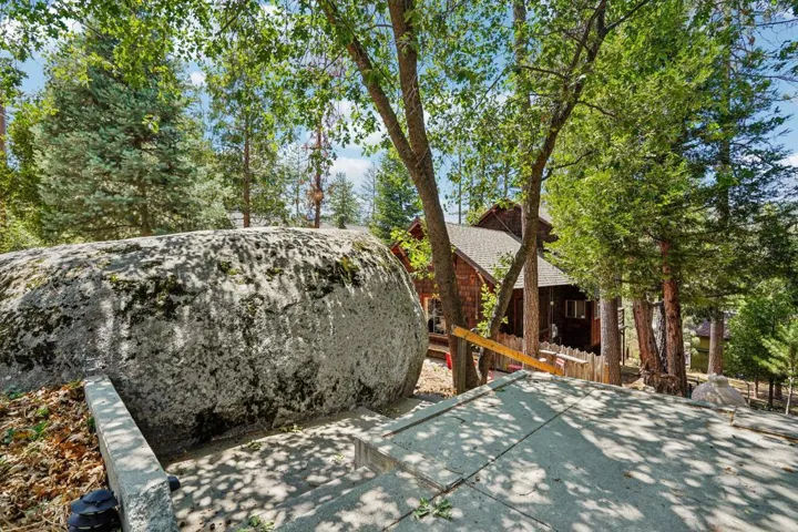 31-web-or-mls-Country Club Dr-S1606-003