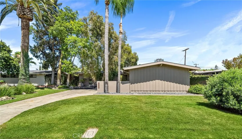 14752 Candeda Place, Tustin, California 92780