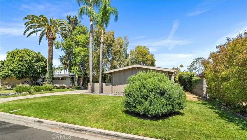14752 Candeda Place, Tustin, California 92780