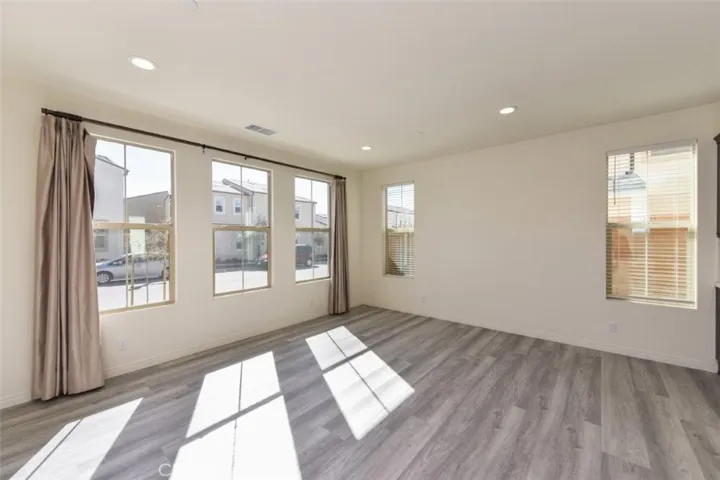 117 Halo, Irvine, California 92618
