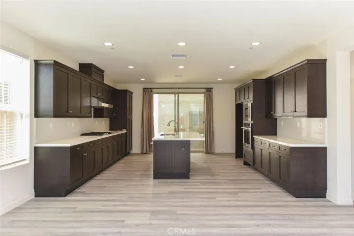117 Halo, Irvine, California 92618